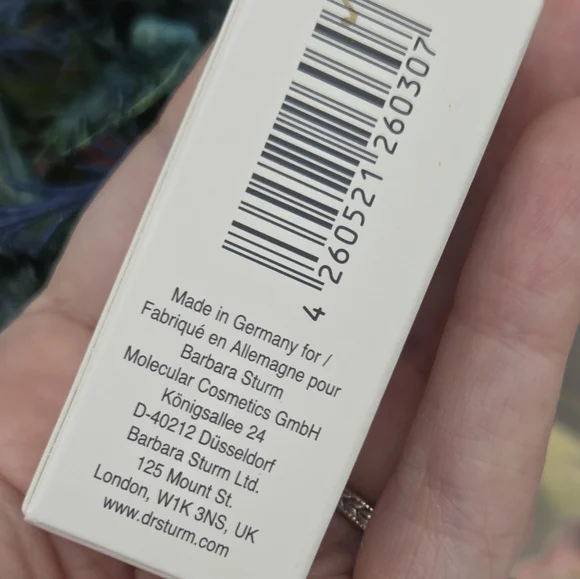 Dr Barbara Sturm Hyaluronic Serum Mini + Skin1004 Madagascar Centella Hyalu-Cica - Picture 9 of 15